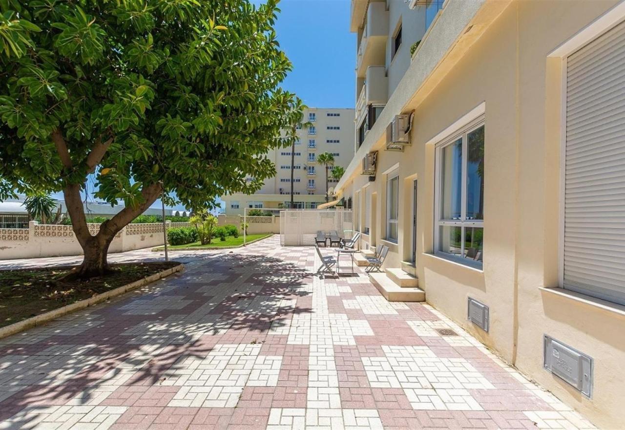 Beach Apartment Montemarcarihuela Torremolinos Kültér fotó