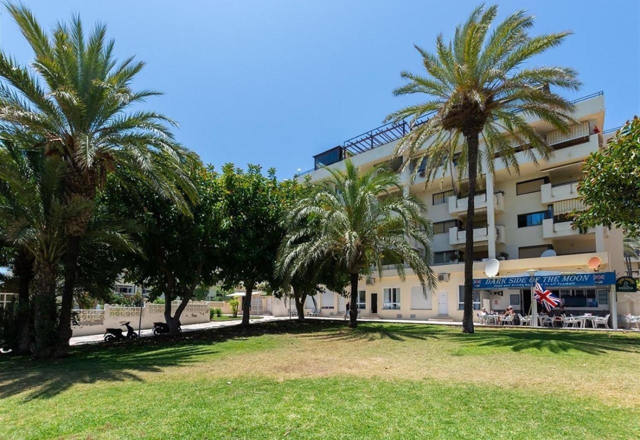 Beach Apartment Montemarcarihuela Torremolinos Kültér fotó